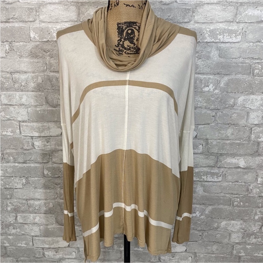 Bordeaux Lightweight Long Sleeve Cowlneck